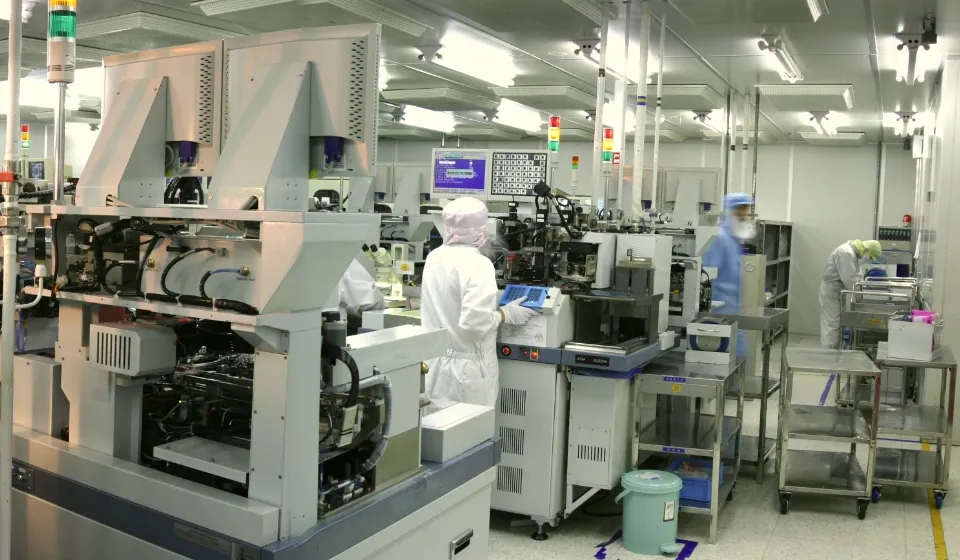 電子凈化車間的圖片 電子凈化車間的圖片